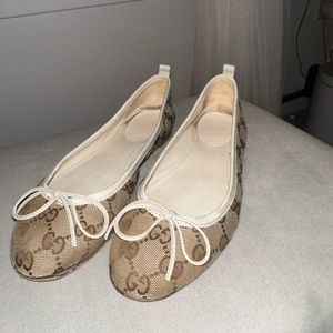 GUCCI Ali Original GG Canvas Ballerina